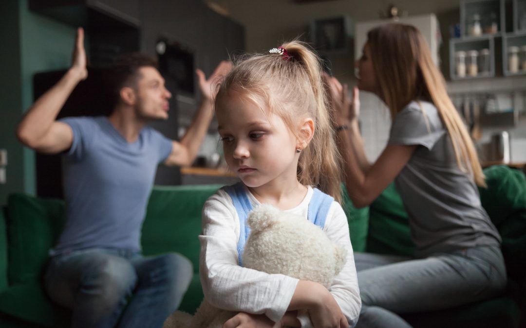 How Dads Can Recognize the Signs of Unhealthy & Abusive Relationships